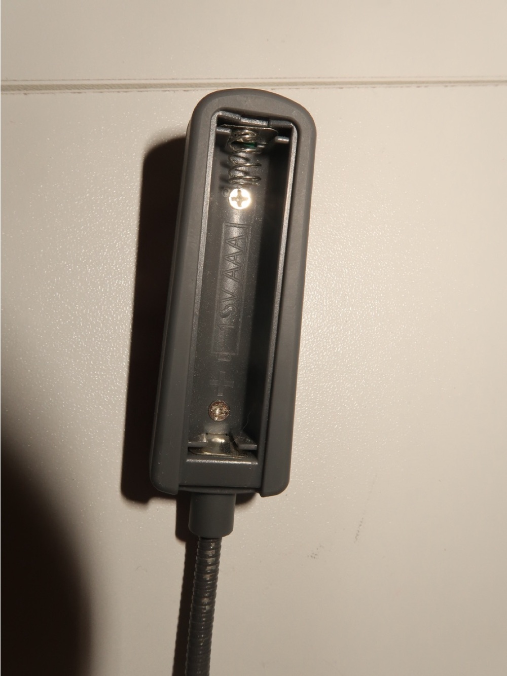 reading light - Picture 3 of 5